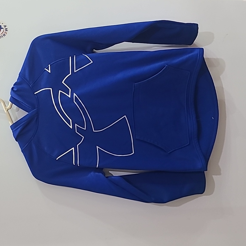 Youth medium under armour hoodie